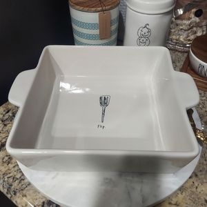 Rae Dunn flip casserole